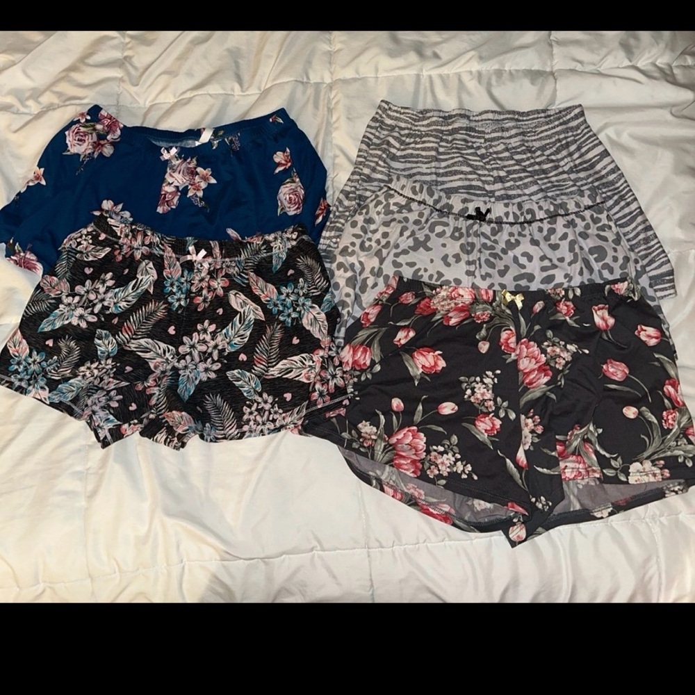 Lot of 5 Medium Floral and Animal Print Shorts Lounge Sleep Set
